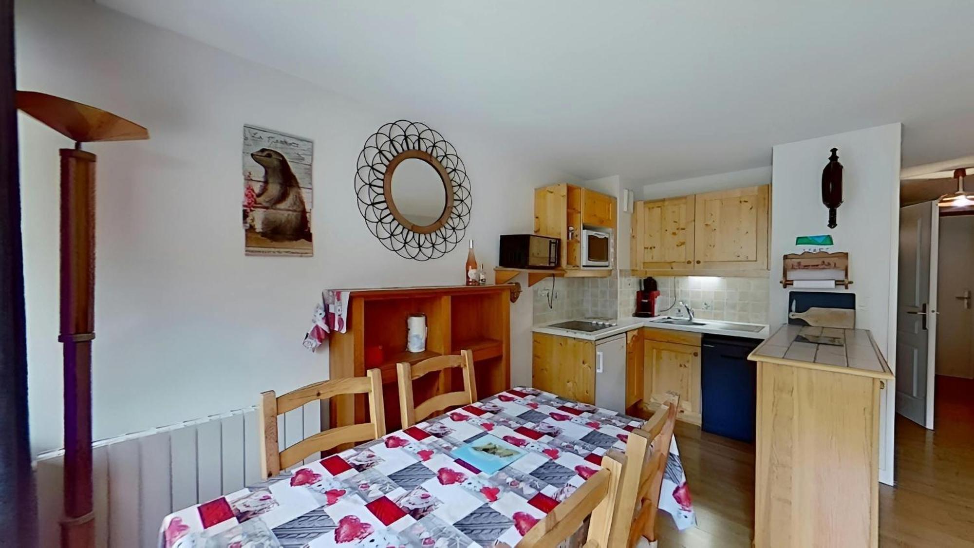 Casa-Amelie Terrace With View And Parking Apartment Vars  Exterior photo